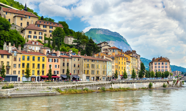 Study French in Grenoble | Language programs in Grenoble, France