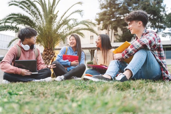 study-abroad-general3-featured study-abroad-general3-featured