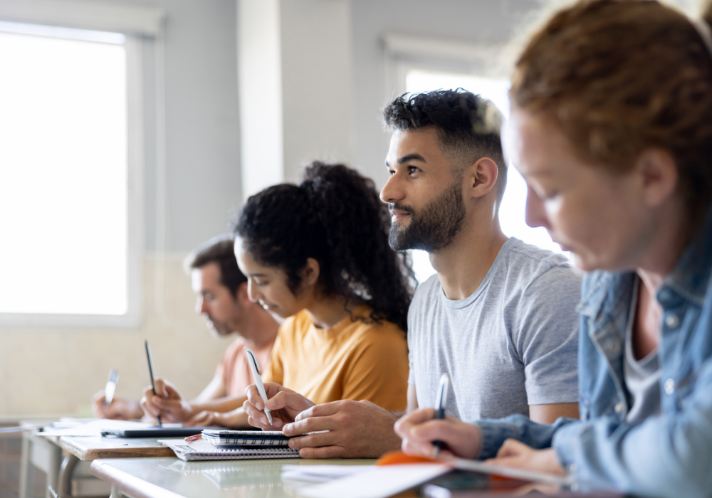 students-in-class-gallery Students in class discovering why study abroad in Europe