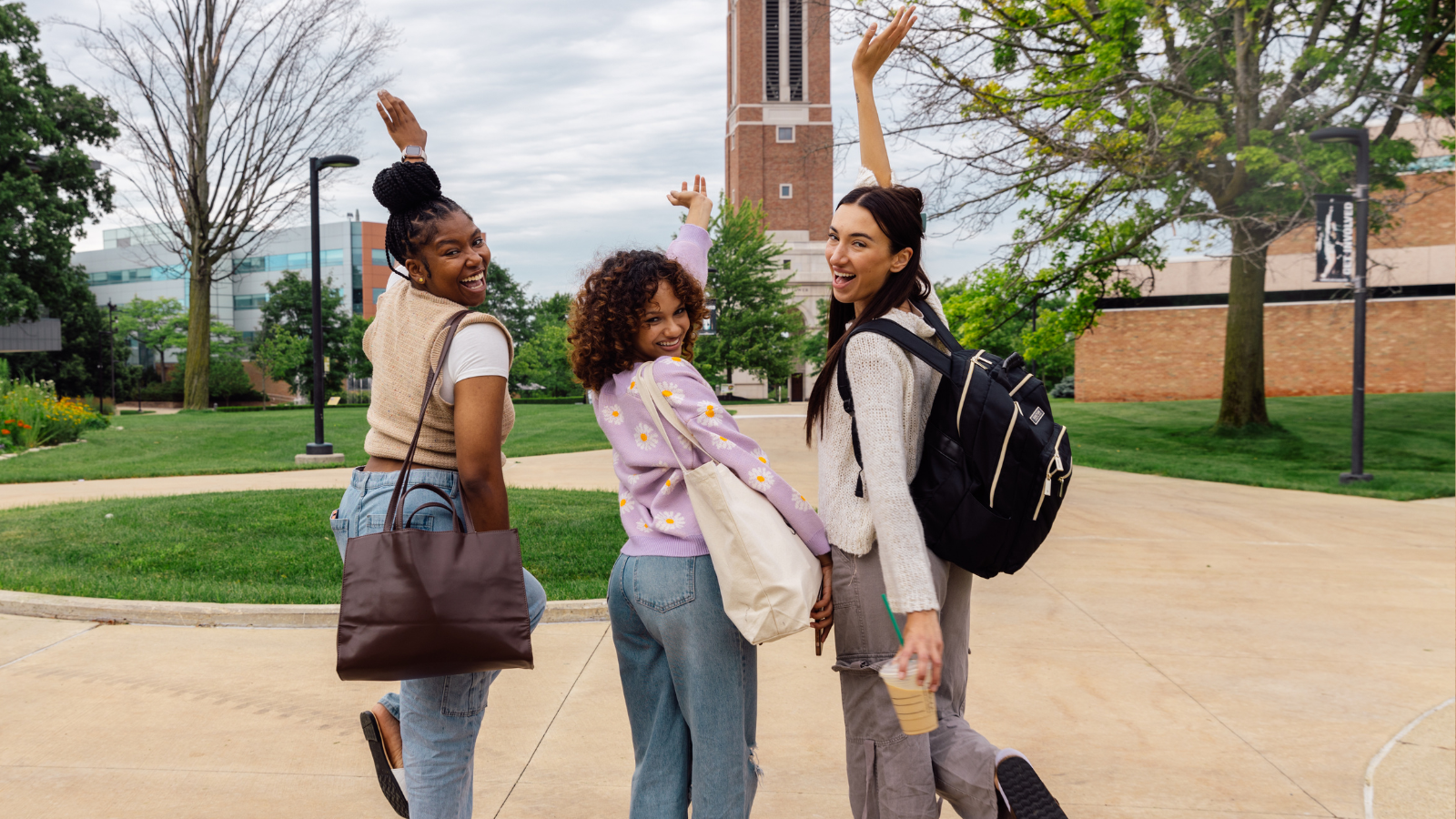 2025 Guide: Study Abroad for Transfer Students