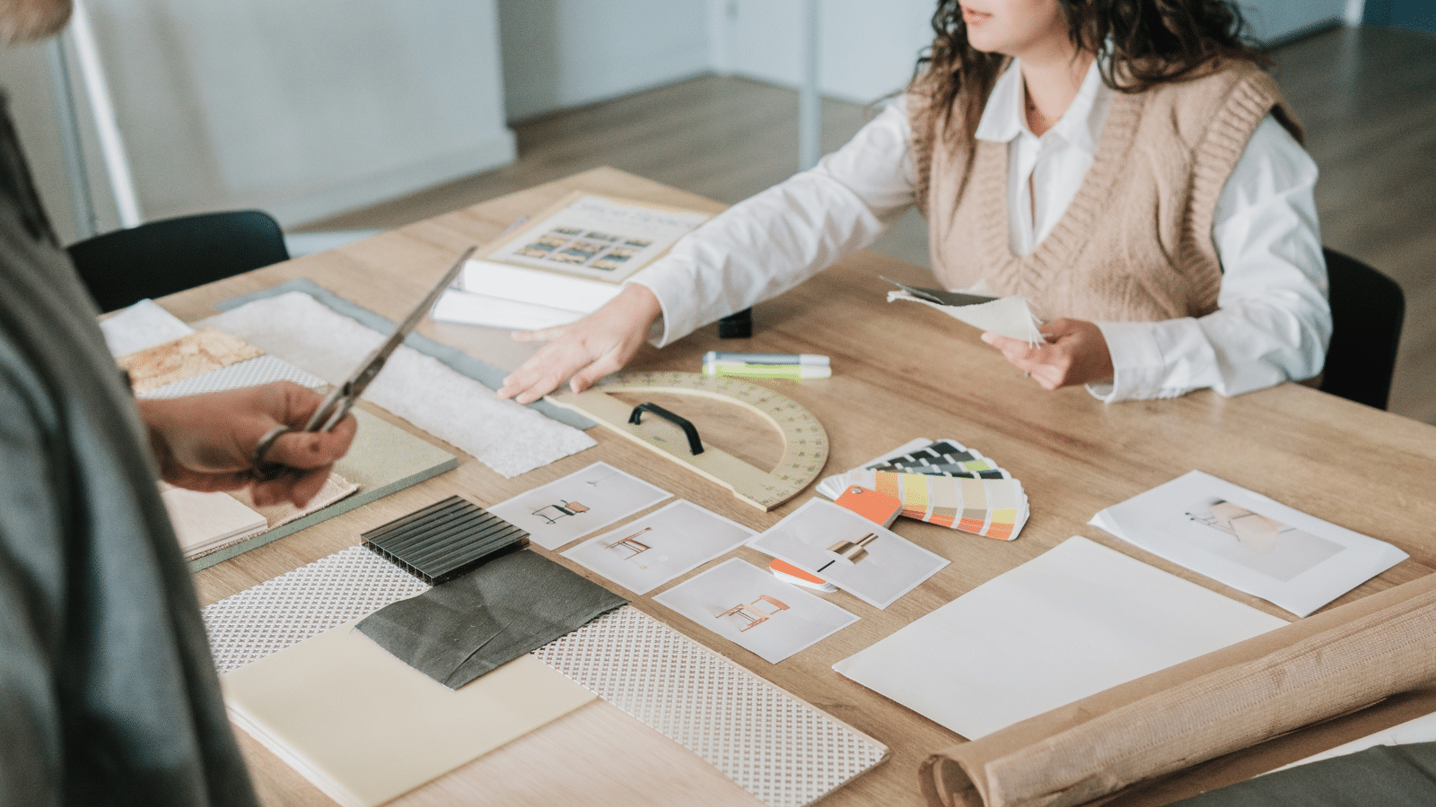 Study Abroad Guide: Best Countries for Art & Design Majors