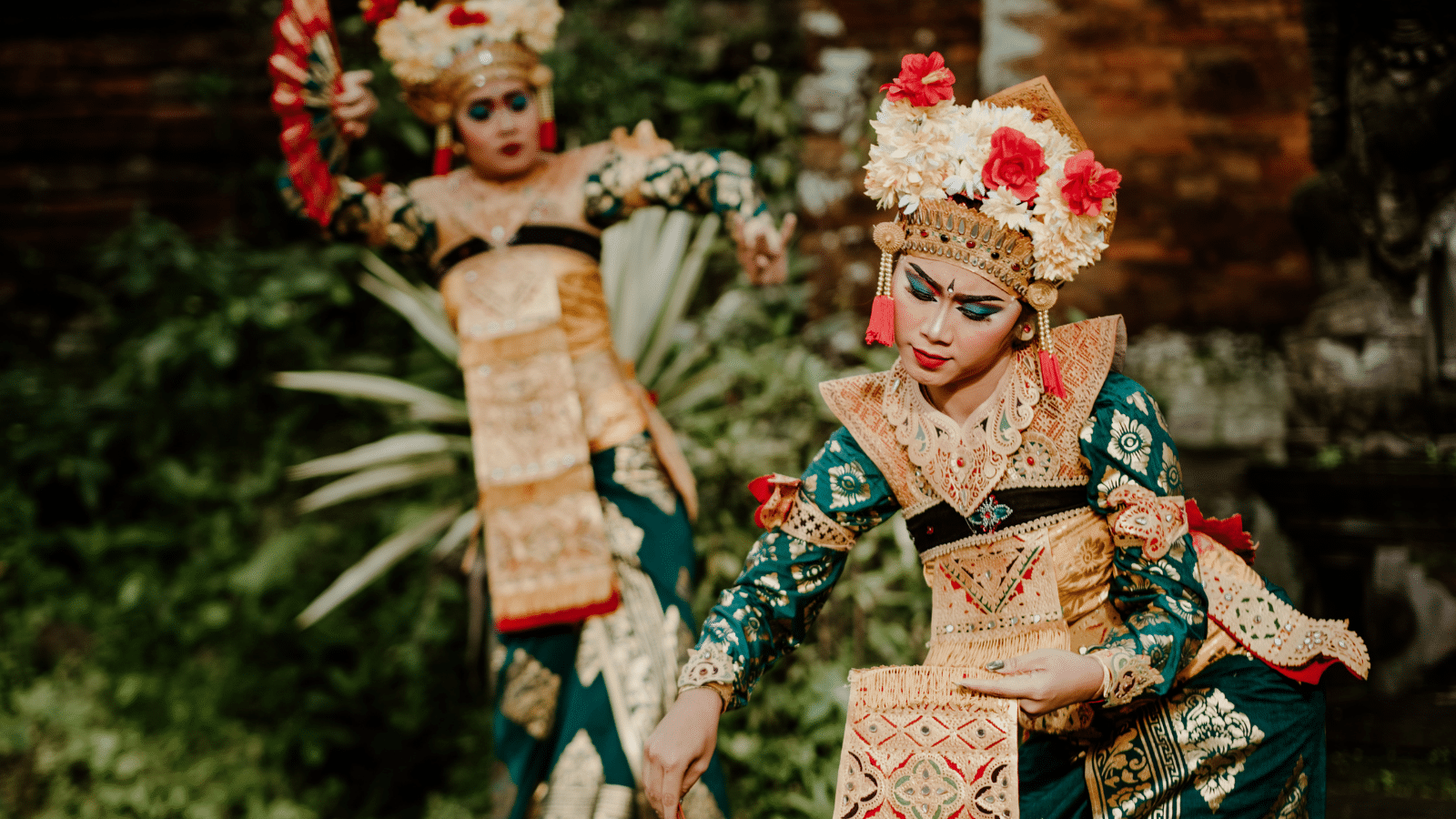 Why Study Abroad in Asia? Benefits That Attract Students