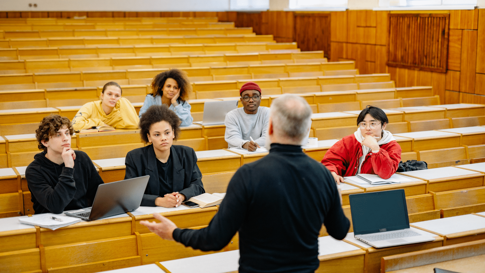 7 Best Countries for Master’s Students in 2026